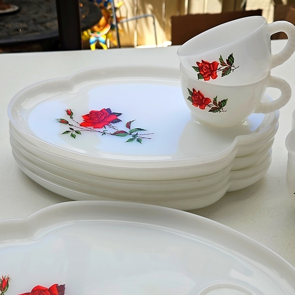 Vintage Federal Rosecrest Milk glass, full set of Lunch Ware Mid Century 1950's - Picture 7 of 7